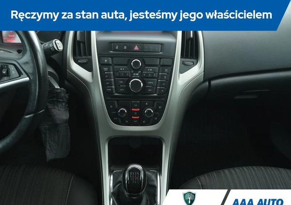 Opel Astra cena 27000 przebieg: 169248, rok produkcji 2012 z Świętochłowice małe 277